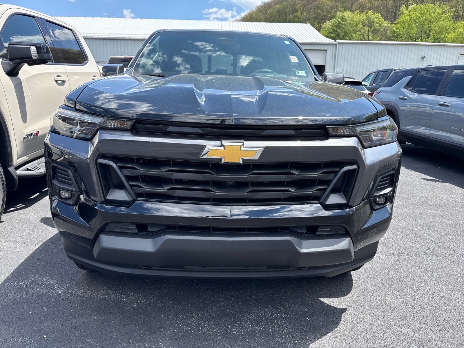 2026 Chevrolet Colorado — side profile view