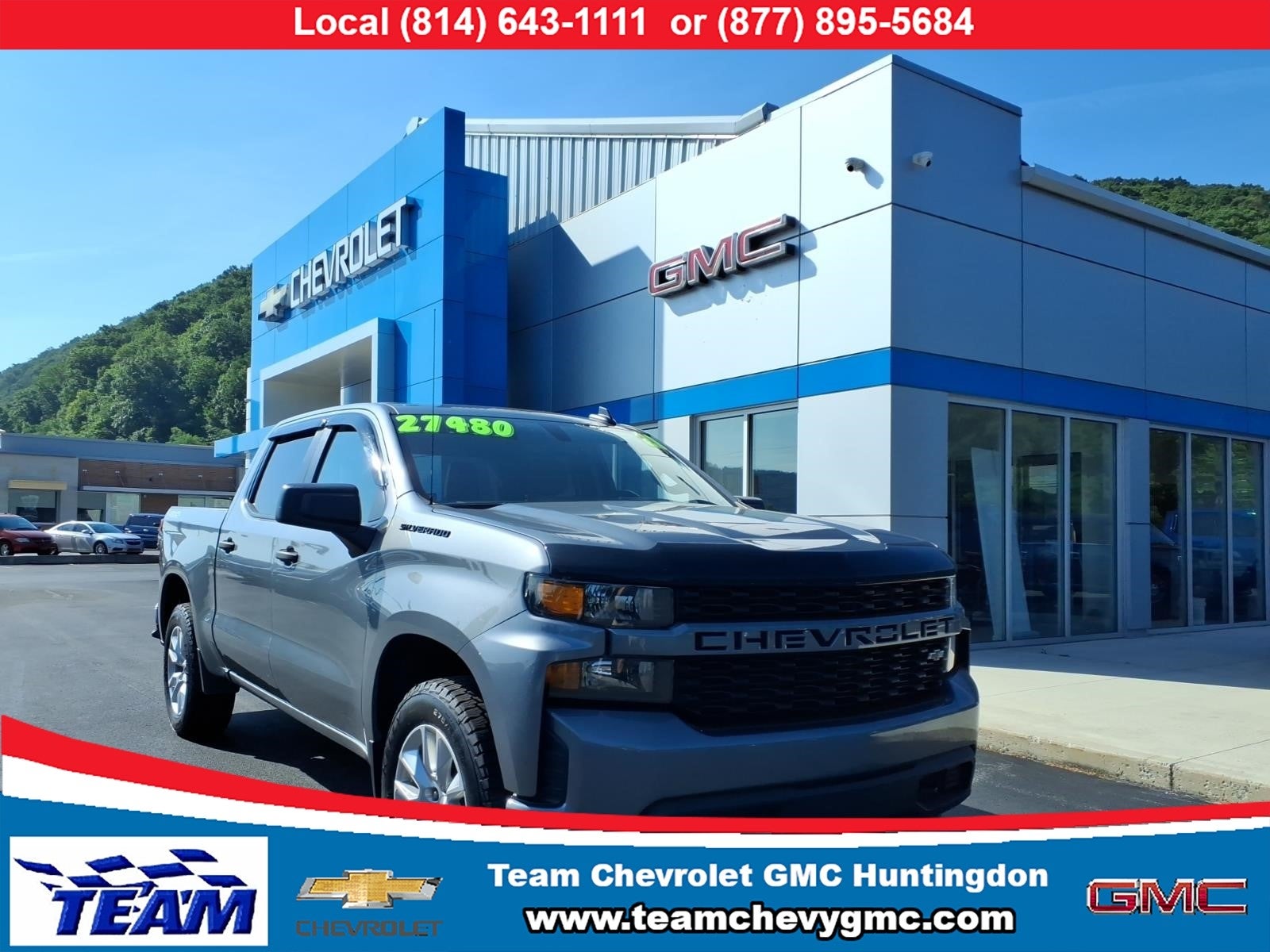 2021 Chevrolet Silverado 1500 Custom in Satin Steel Metallic — front three-quarter view